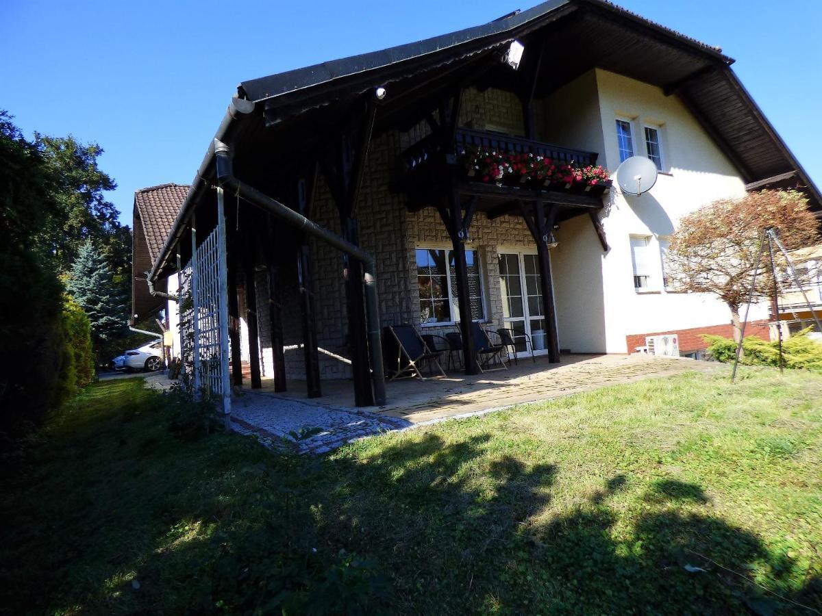 Pokoje Pod Szyndzielnia Bielsko-Biała Exteriör bild