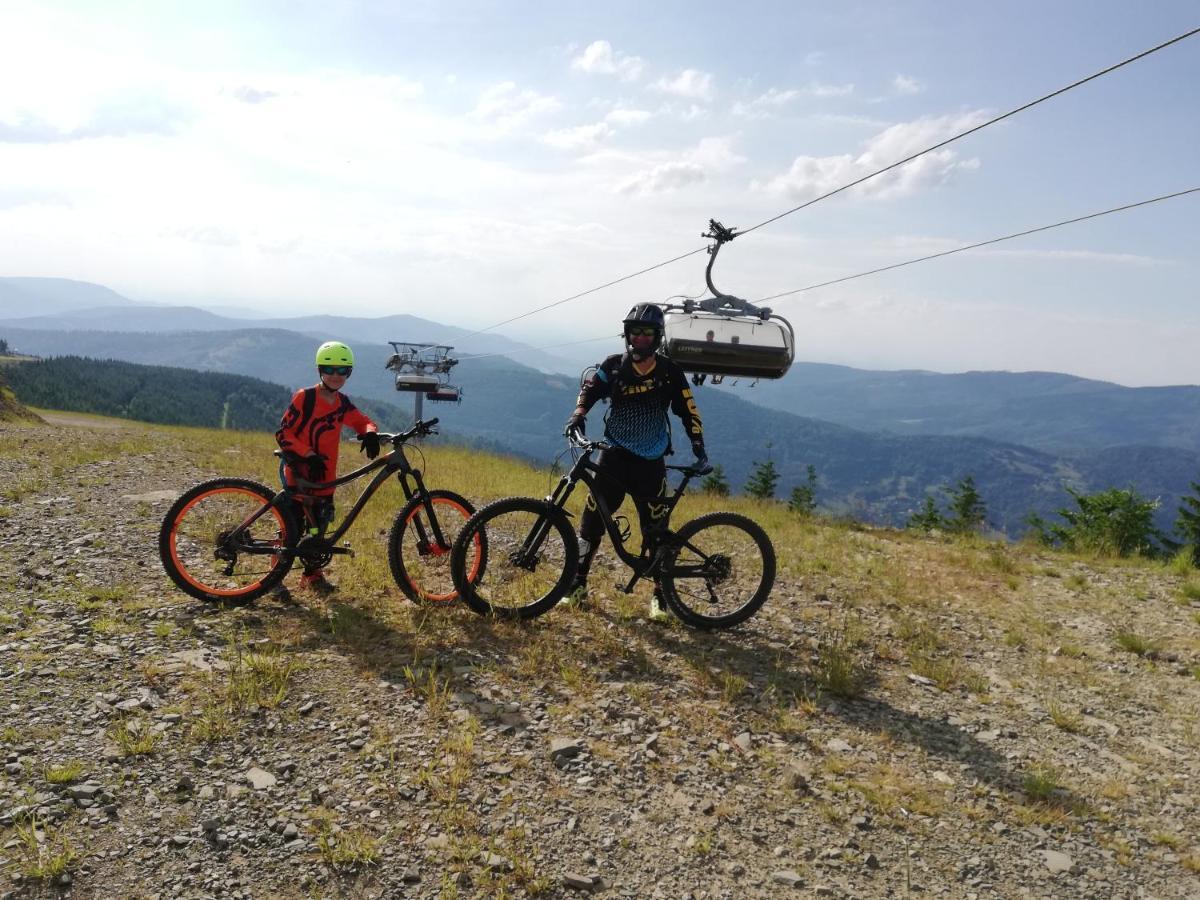 Pokoje Pod Szyndzielnia Bielsko-Biała Exteriör bild